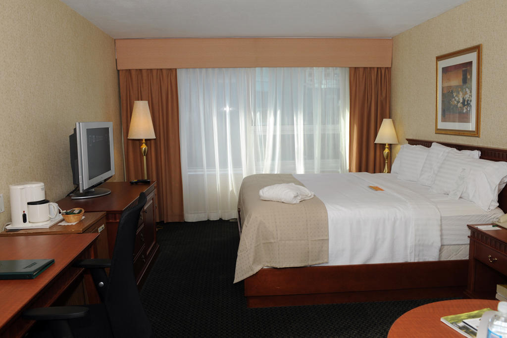 Holiday Inn Montreal Midtown Pokoj fotografie